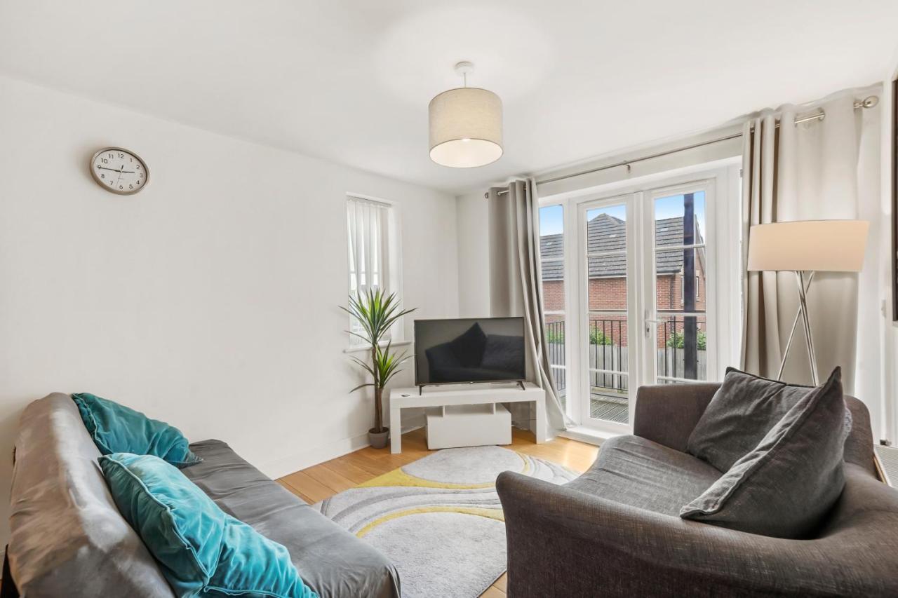 Luxnightzz - Two Bed - Close To North Station And Hospital كول شيستر المظهر الخارجي الصورة